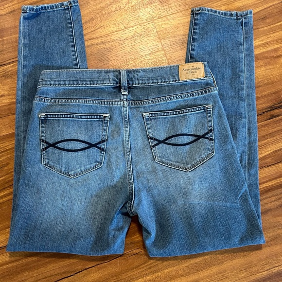 Ambercrombie &Fitch distressed size 2 skinny woman’s jeans waist 26 - Picture 5 of 13